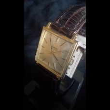 Oméga - Carrée Art Déco - Automatic - Or massif - Guillochee - Cal 562