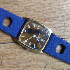 Universal Genève - Tonneau - Mécanique